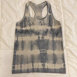 Lululemon Swiftly Tech Racerback Heathered Blue Size 8